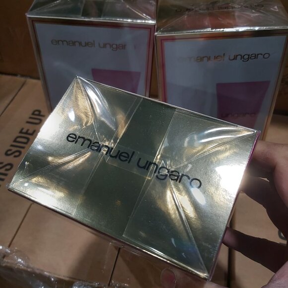 Emanuel Ungaro (W) Gift Set - Picture 3 of 3